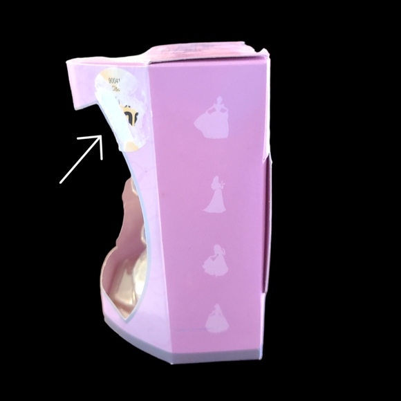 VINTAGE DISNEY PRINCESS SNOW WHITE HOLIDAY ORNAMENT WITH DOPEY AND OPENING DOOR - Picture 5 of 15